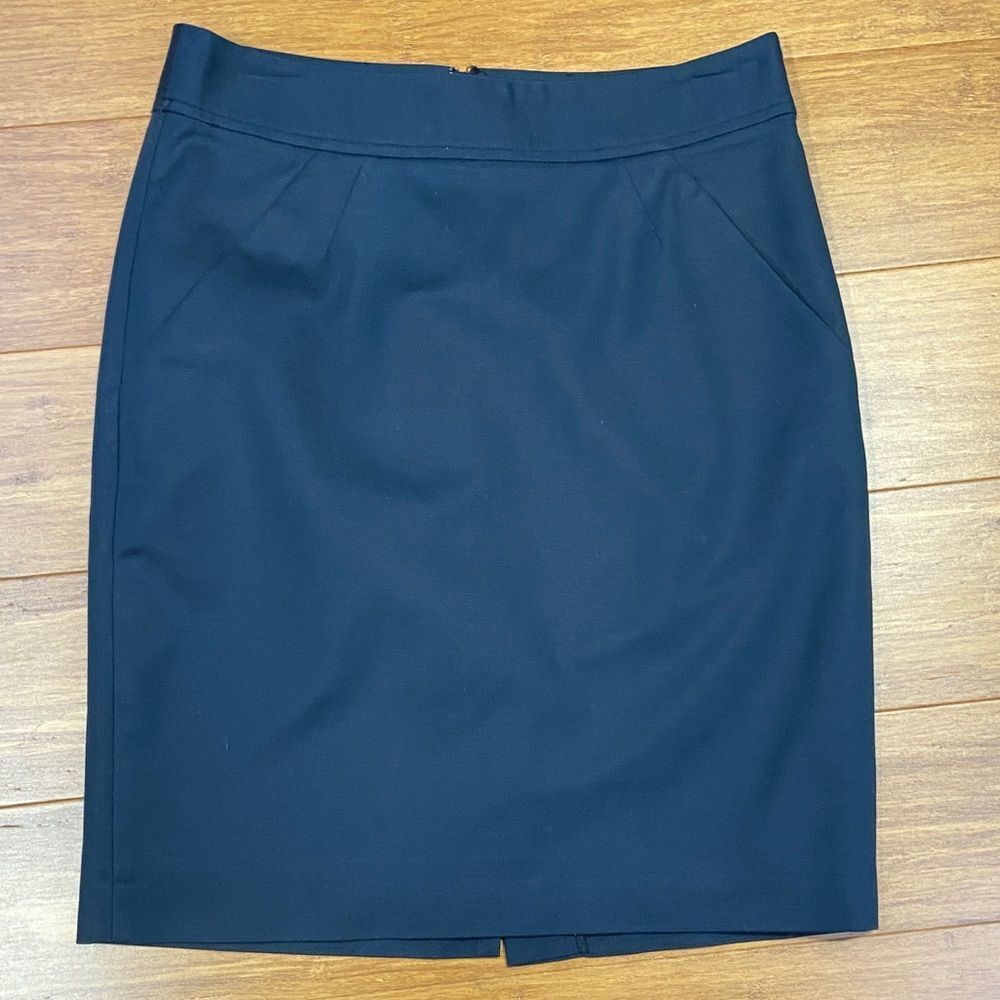 Banana Republic Black Pencil Skirt size 2